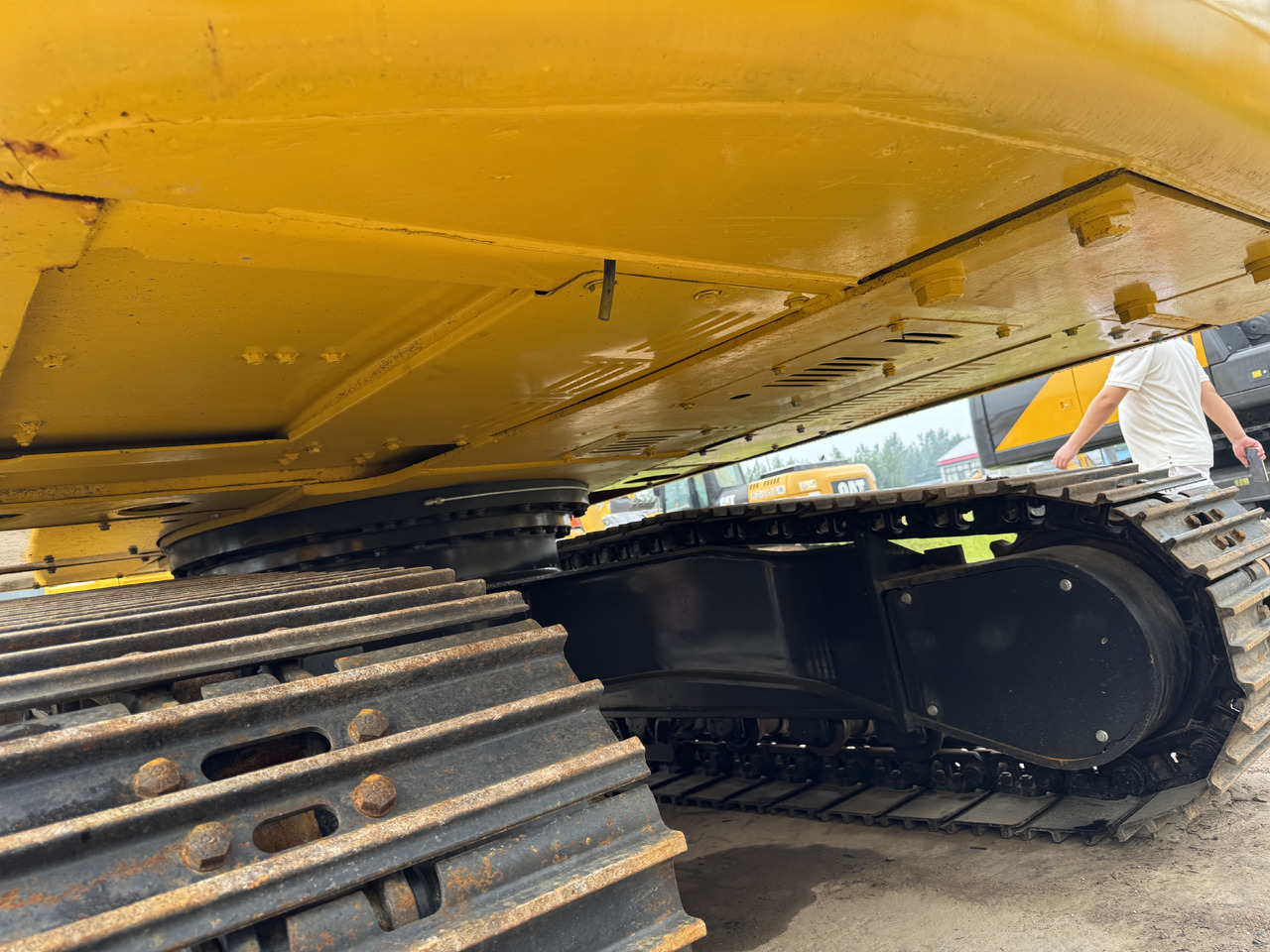 Crawler excavator KOMATSU PC160: picture 8