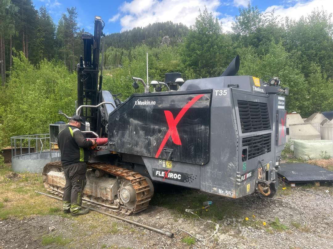 2018 Atlas Copco T35 flexiroc R - Drilling rig: picture 1 2018 Atlas Copco T35 flexiroc R - Drilling rig: picture 1