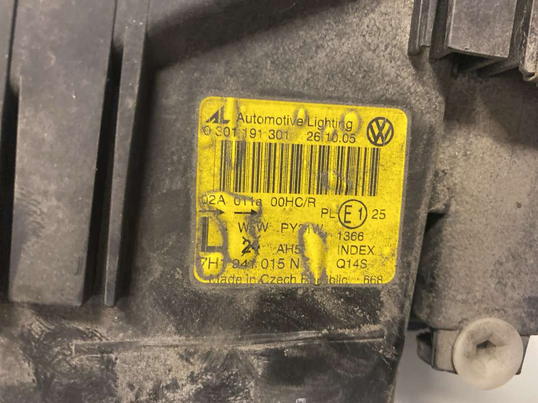 VW Transporter frontlykter - Tool/ Equipment: picture 3 VW Transporter frontlykter - Tool/ Equipment: picture 3