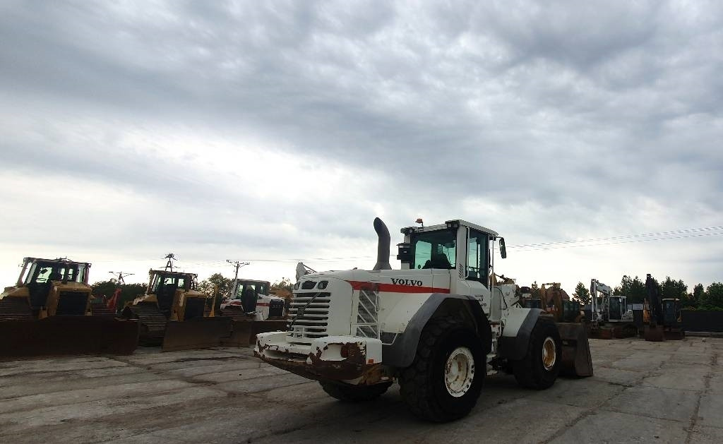 Volvo L 110 F - Wheel loader: picture 3 Volvo L 110 F - Wheel loader: picture 3