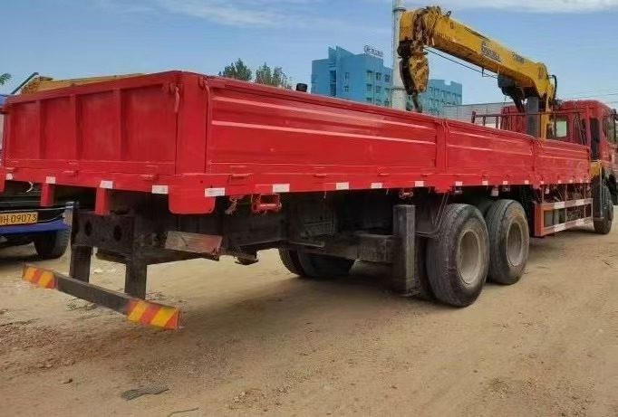 DONGFENG - Crane truck: picture 2 DONGFENG - Crane truck: picture 2