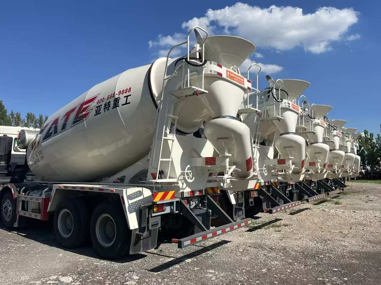 New Concrete mixer truck SINOTRUCK STEYR: picture 6