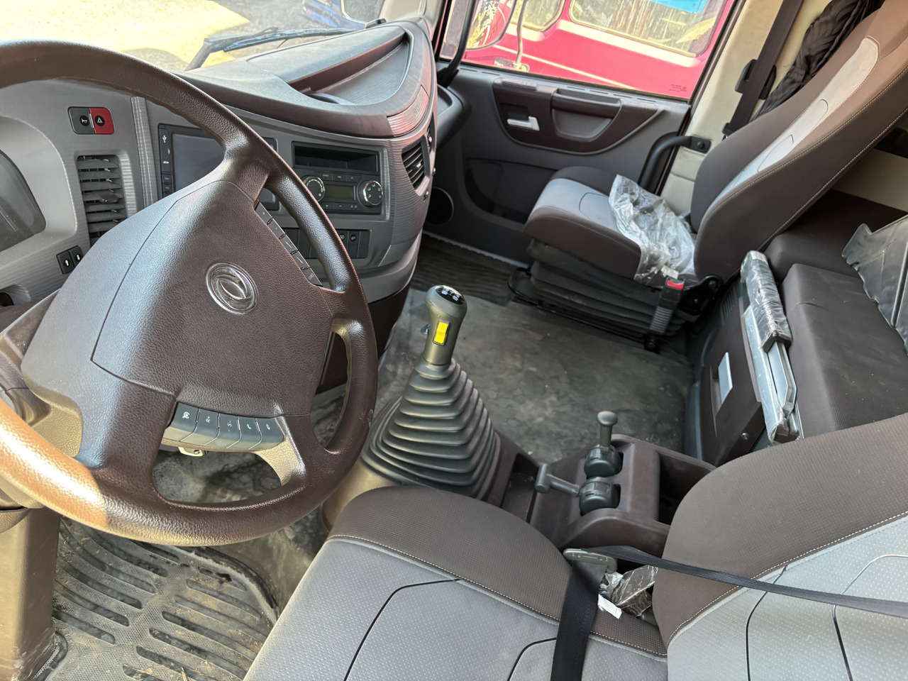 DONGFENG GX - Tractor unit: picture 2 DONGFENG GX - Tractor unit: picture 2