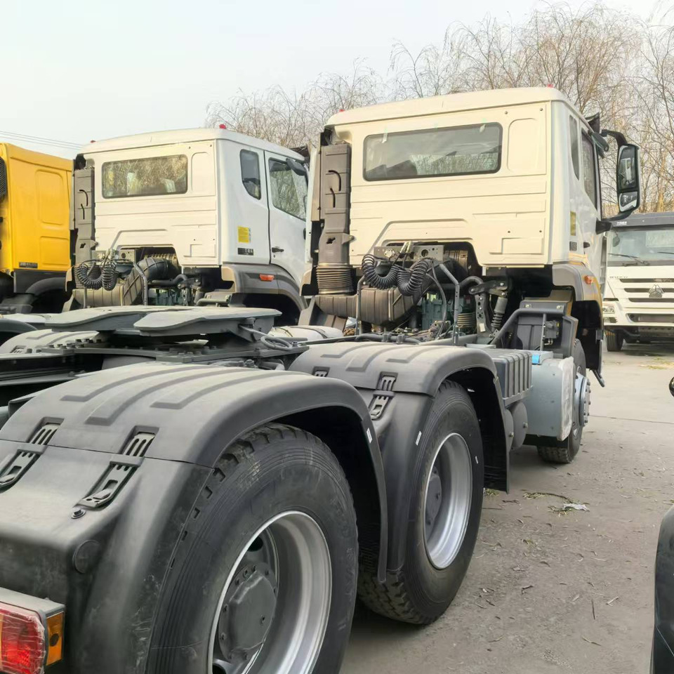 SINOTRUCK HOWO - Tractor unit: picture 5 SINOTRUCK HOWO - Tractor unit: picture 5