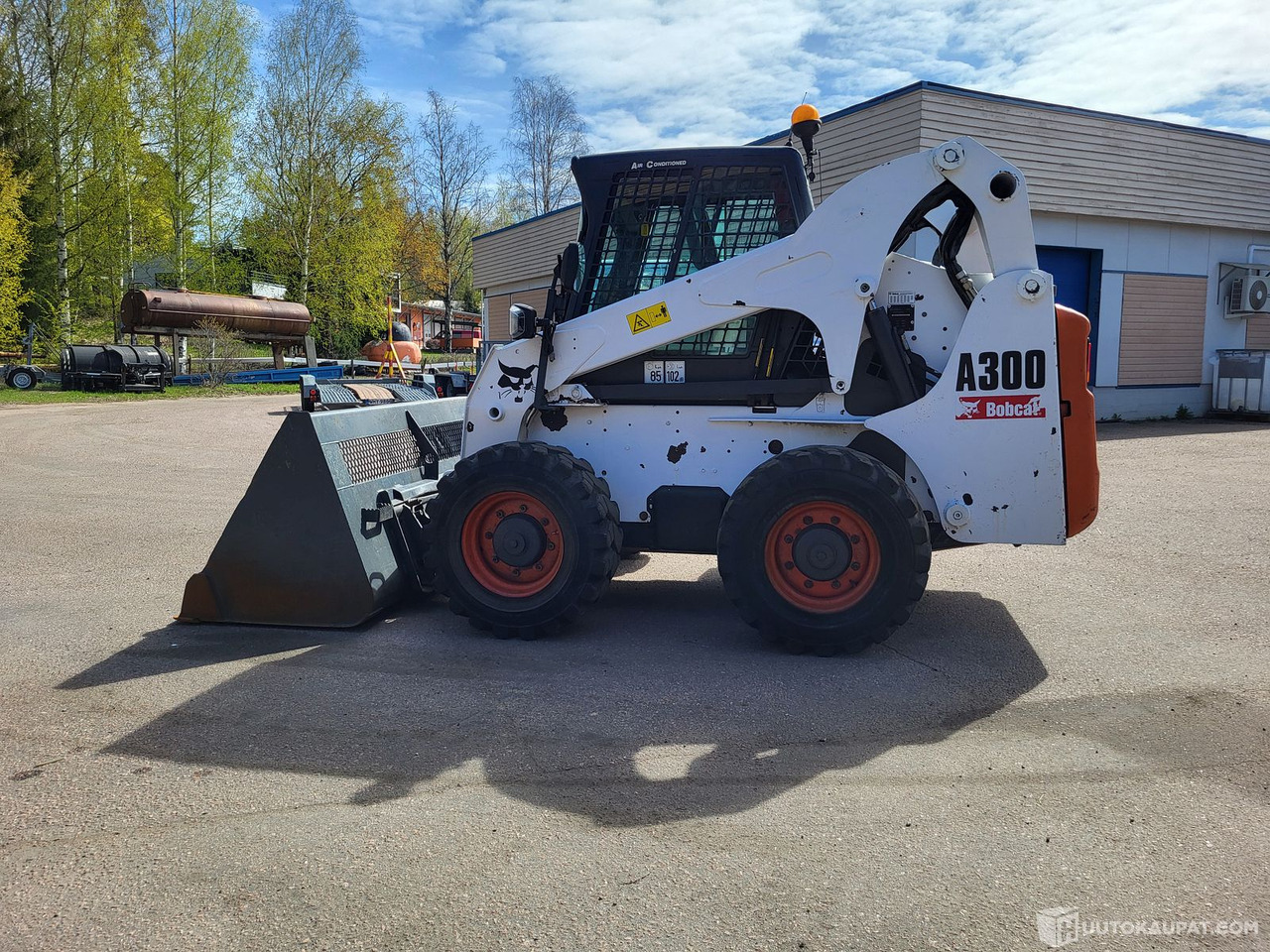 Bobcat A300, liukuohjattava kuormaaja, nelipyöräohjaus,, Kouvola - Skid steer loader: picture 2 Bobcat A300, liukuohjattava kuormaaja, nelipyöräohjaus,, Kouvola - Skid steer loader: picture 2