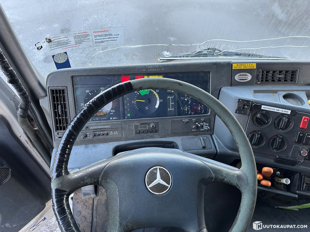 Mercedes-Benz Axor 1835, 1998, Kokkola - Dropside/ Flatbed truck, Crane truck: picture 5 Mercedes-Benz Axor 1835, 1998, Kokkola - Dropside/ Flatbed truck, Crane truck: picture 5