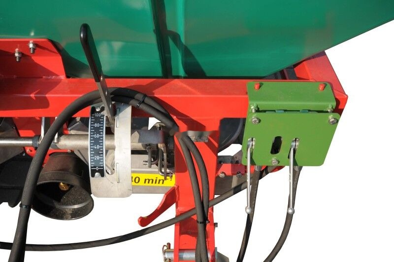 Pronar FD2-M10 - Fertilizer spreader: picture 2 Pronar FD2-M10 - Fertilizer spreader: picture 2