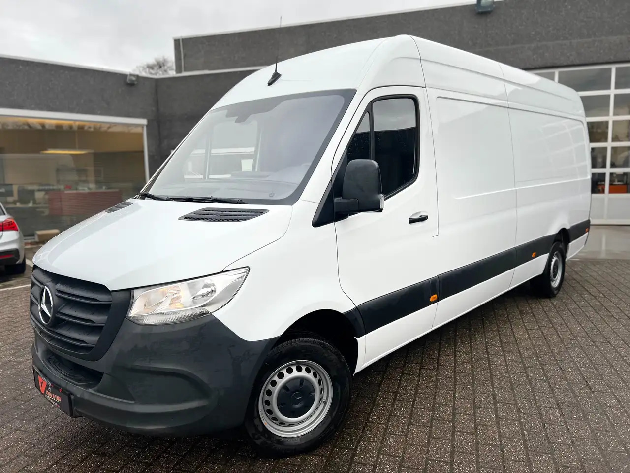 Mercedes-Benz Sprinter 315 L3H2 (31.000€ex) 3.5T SLEEP | MBUX | CRUISE - Panel van: picture 2 Mercedes-Benz Sprinter 315 L3H2 (31.000€ex) 3.5T SLEEP | MBUX | CRUISE - Panel van: picture 2