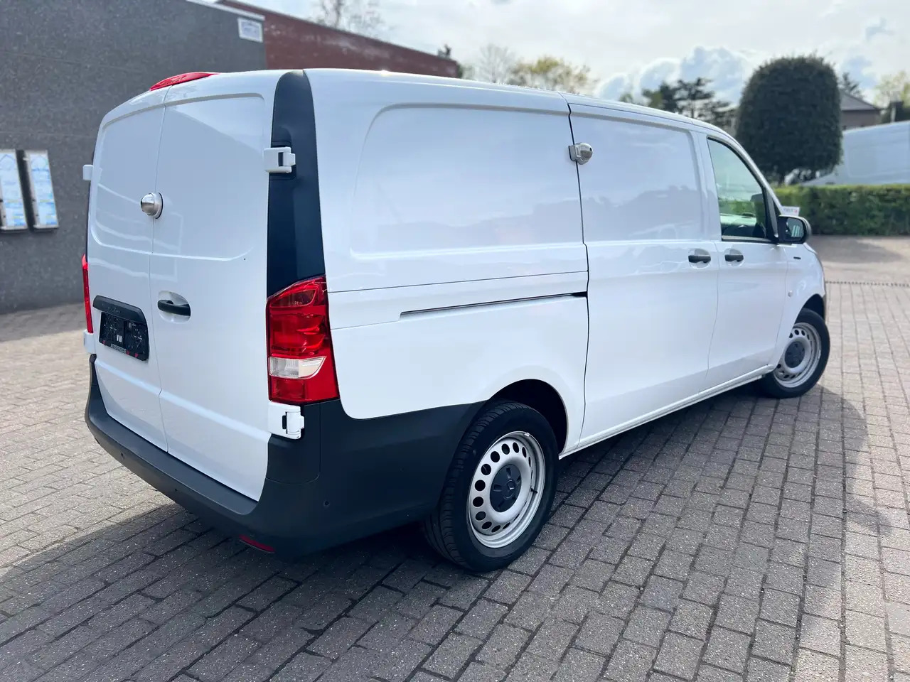 Mercedes-Benz Vito eVito 41kWh A2 (11.750€ex) PTS | Carplay | Came - Panel van: picture 3 Mercedes-Benz Vito eVito 41kWh A2 (11.750€ex) PTS | Carplay | Came - Panel van: picture 3