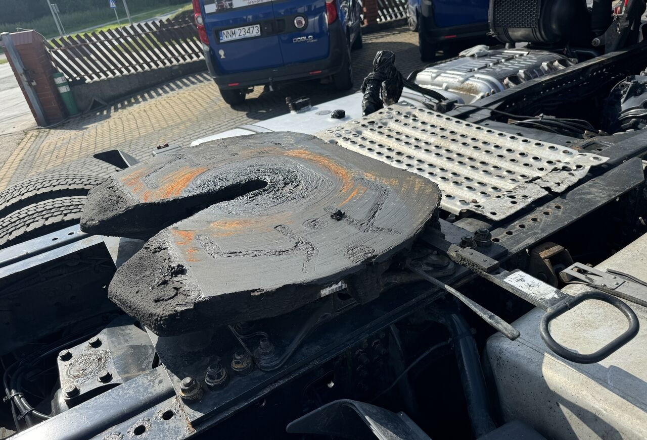 IVECO STRALIS HI-WAY XP 2017 ROK truck - Fifth wheel coupling for Truck: picture 1 IVECO STRALIS HI-WAY XP 2017 ROK truck - Fifth wheel coupling for Truck: picture 1