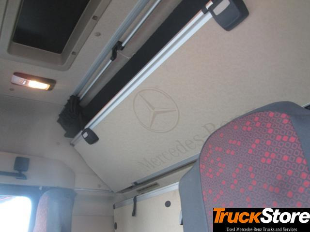 Tractor unit Mercedes-Benz Actros 1845 LS nRL: picture 8