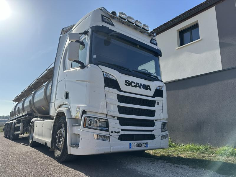 Tractor unit Scania R R540: picture 1