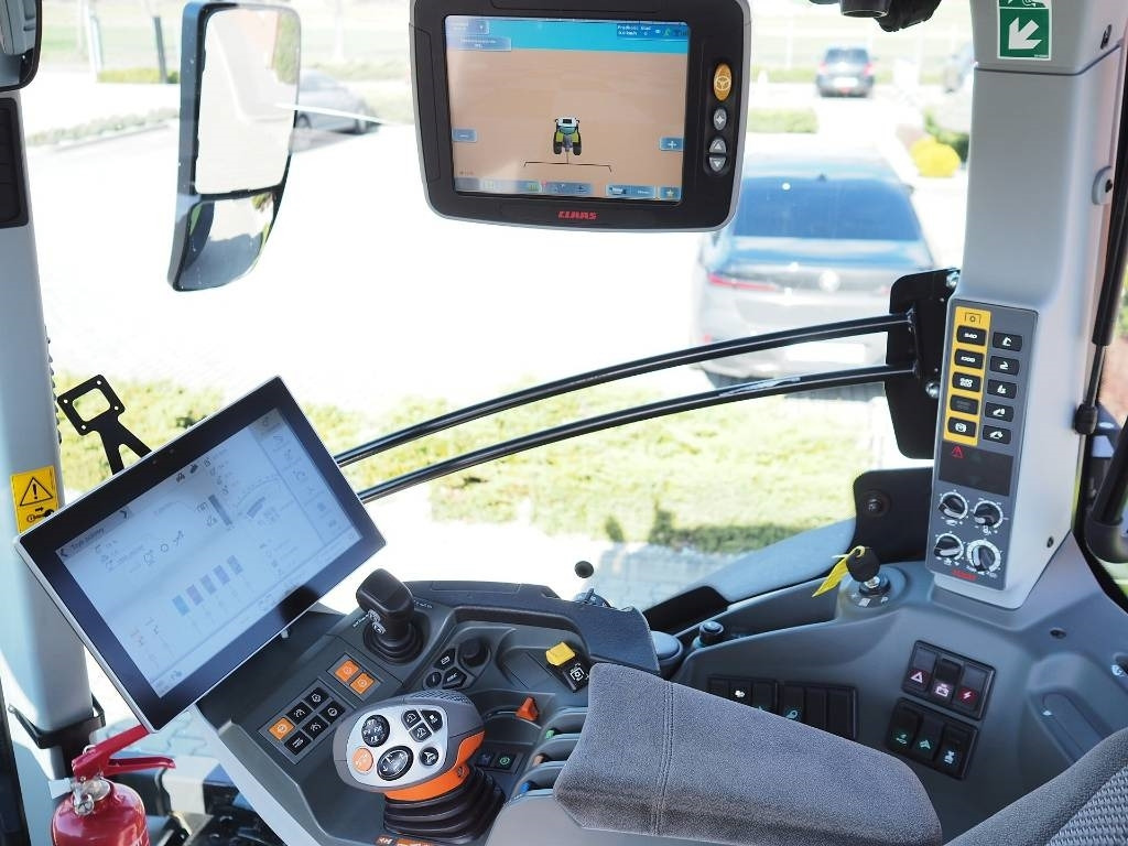 Farm tractor Claas Axion 870 CMATIC, GPS: picture 8