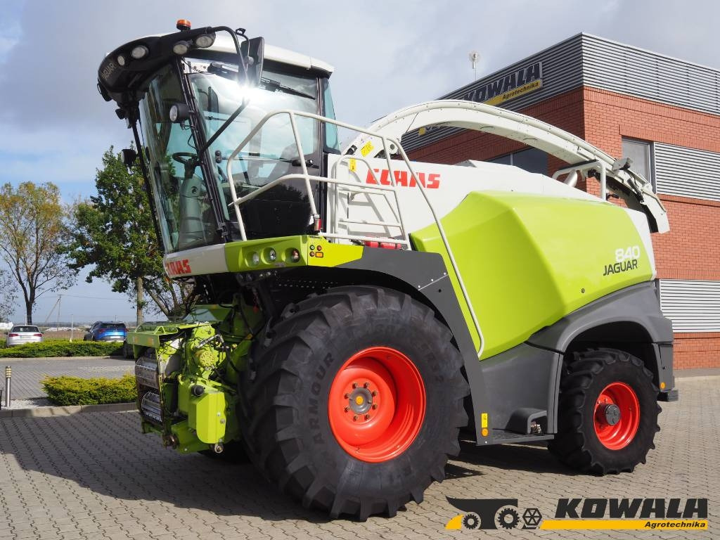 Claas Jaguar 840 4x4 - Forage harvester: picture 1 Claas Jaguar 840 4x4 - Forage harvester: picture 1