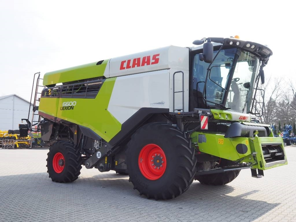 Claas Lexion 6600 GPS + V770 - Combine harvester: picture 4 Claas Lexion 6600 GPS + V770 - Combine harvester: picture 4