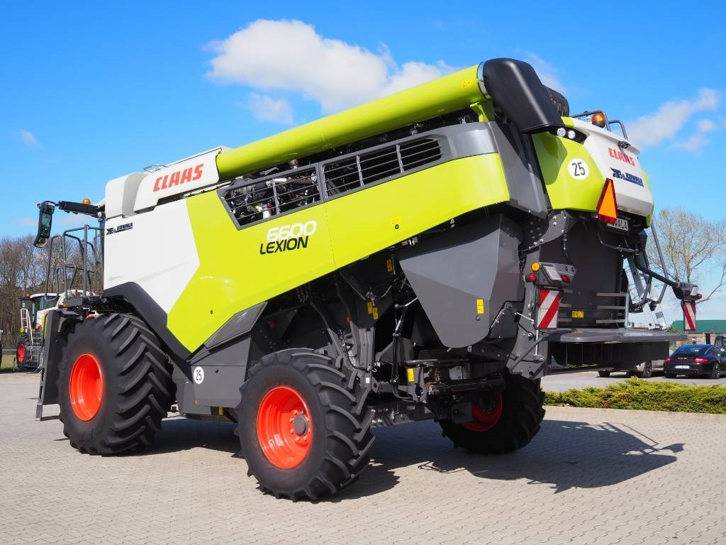 Claas Lexion 6600 + V770 - Combine harvester: picture 2 Claas Lexion 6600 + V770 - Combine harvester: picture 2
