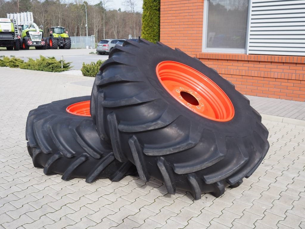 Michelin Agricultural Wheels 650/75 R32 - Claas Jaguar  - Tire for Agricultural machinery: picture 3 Michelin Agricultural Wheels 650/75 R32 - Claas Jaguar  - Tire for Agricultural machinery: picture 3