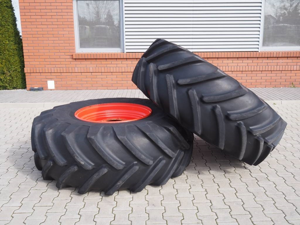 Michelin Agricultural Wheels 650/75 R32 - Claas Jaguar  - Tire for Agricultural machinery: picture 2 Michelin Agricultural Wheels 650/75 R32 - Claas Jaguar  - Tire for Agricultural machinery: picture 2