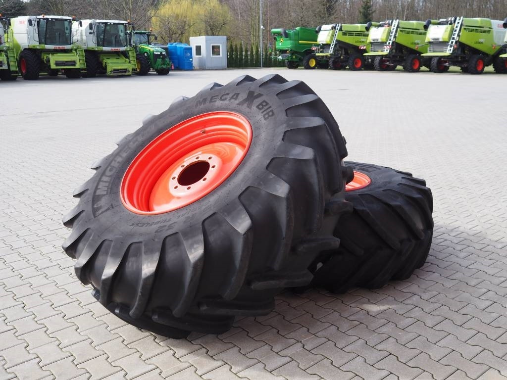 Michelin Agricultural Wheels 650/75 R32 - Claas Jaguar  - Tire for Agricultural machinery: picture 5 Michelin Agricultural Wheels 650/75 R32 - Claas Jaguar  - Tire for Agricultural machinery: picture 5