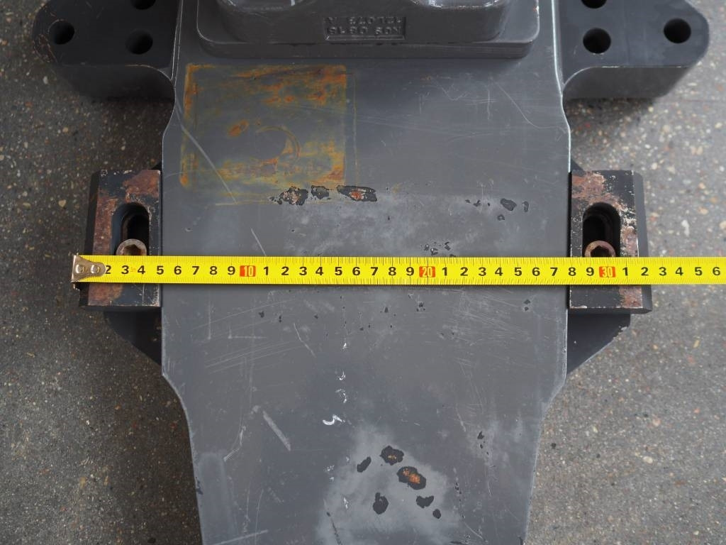 Claas Xerion - bumper hitch K80 - Other machinery: picture 3 Claas Xerion - bumper hitch K80 - Other machinery: picture 3