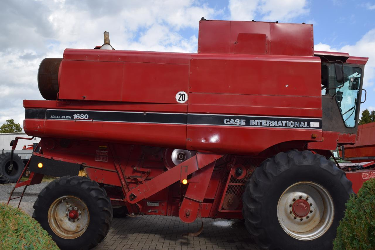 Case-IH 1680 Axial - Combine harvester: picture 4 Case-IH 1680 Axial - Combine harvester: picture 4