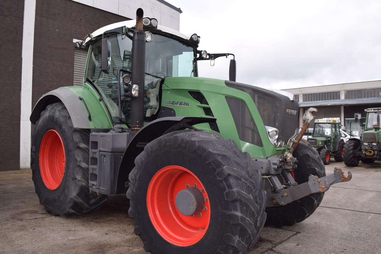 Fendt 826 Vario SCR ProfiPlus - Farm tractor: picture 1 Fendt 826 Vario SCR ProfiPlus - Farm tractor: picture 1