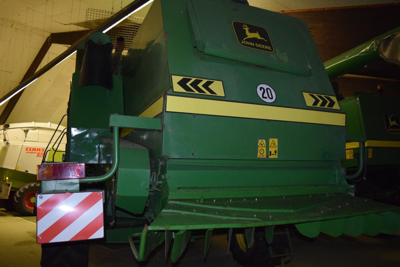 John Deere 2064 - Combine harvester: picture 5 John Deere 2064 - Combine harvester: picture 5