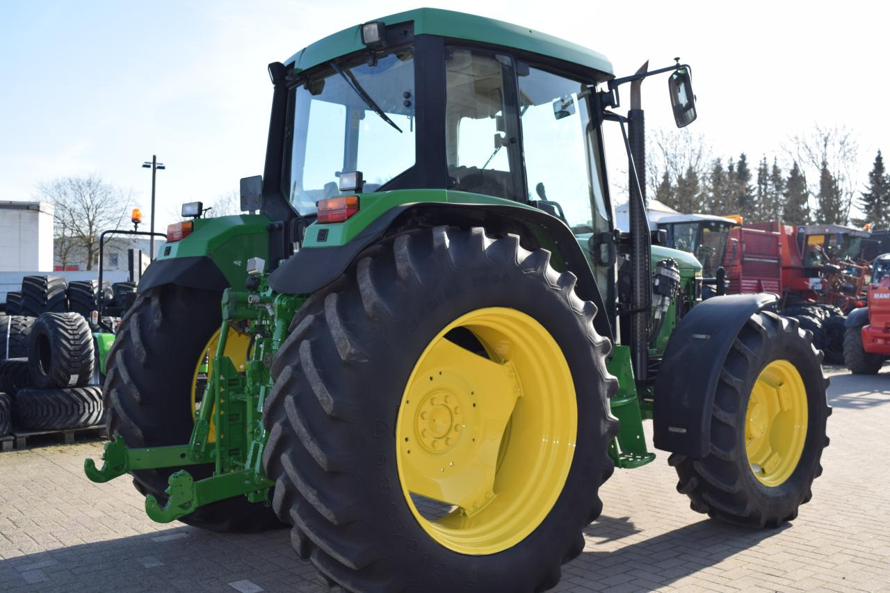 John Deere 6410 - Farm tractor: picture 5 John Deere 6410 - Farm tractor: picture 5