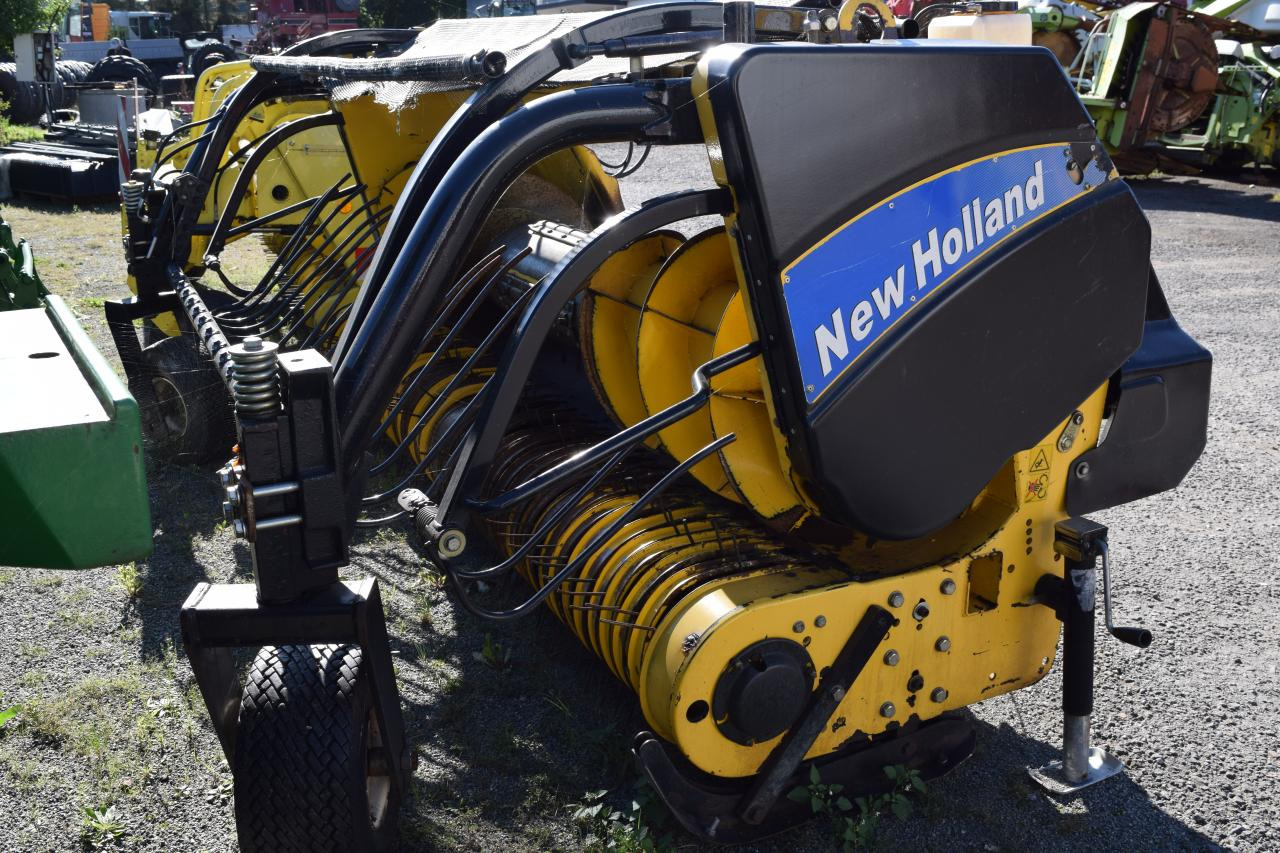 New Holland 273 *Pick Up* - Forage harvester attachment: picture 3 New Holland 273 *Pick Up* - Forage harvester attachment: picture 3