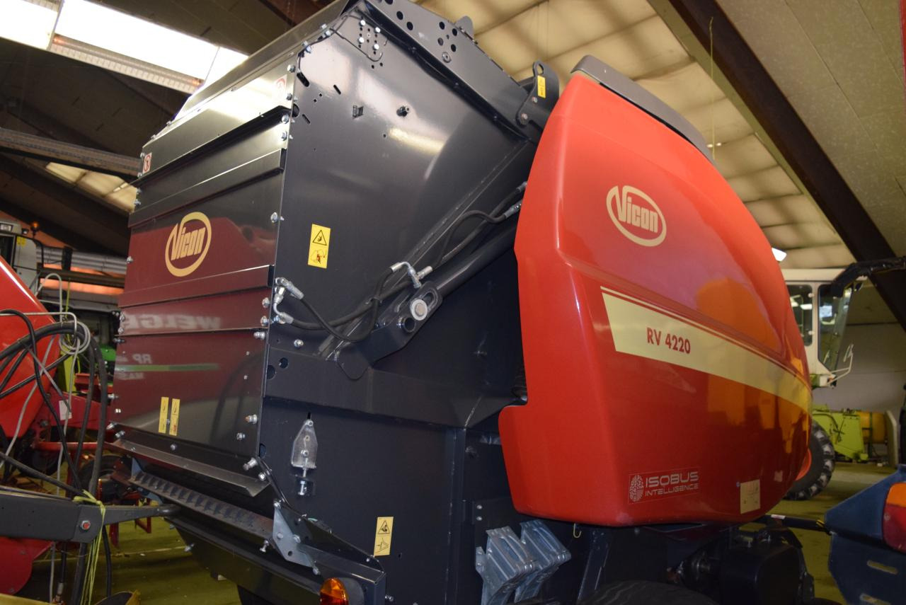 Vicon RV 4220 SC 14 - Round baler: picture 1 Vicon RV 4220 SC 14 - Round baler: picture 1