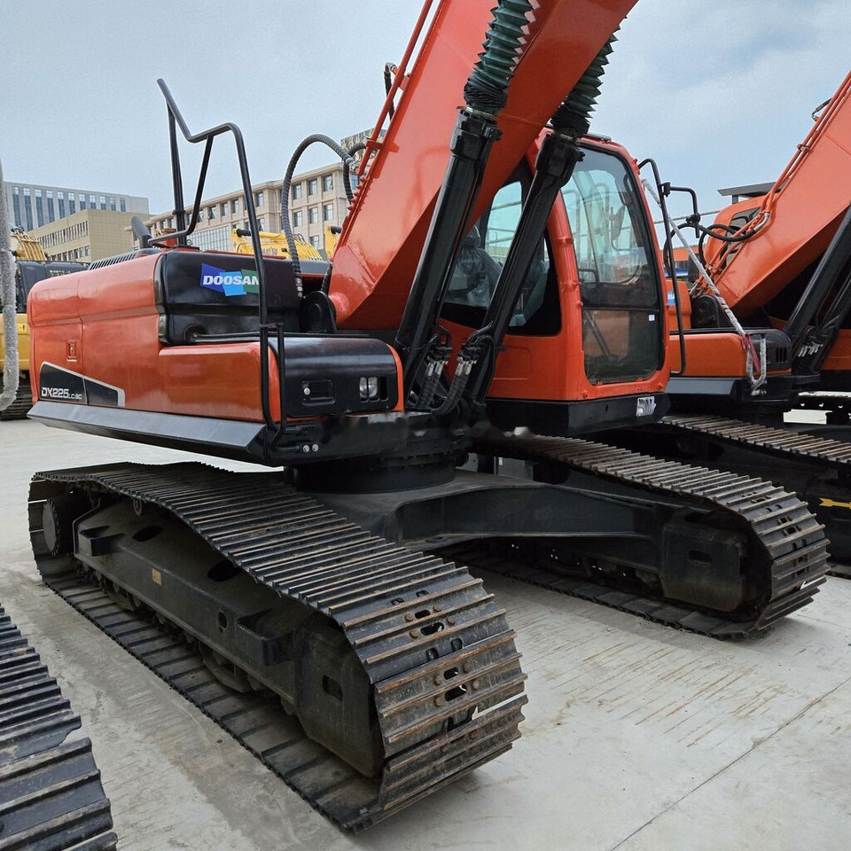 Doosan DX225LC - Crawler excavator: picture 4 Doosan DX225LC - Crawler excavator: picture 4