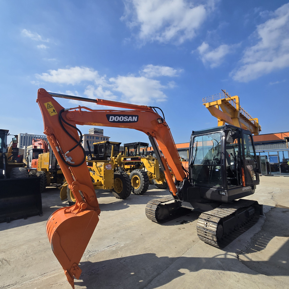 Doosan DX60 - Mini excavator: picture 1 Doosan DX60 - Mini excavator: picture 1