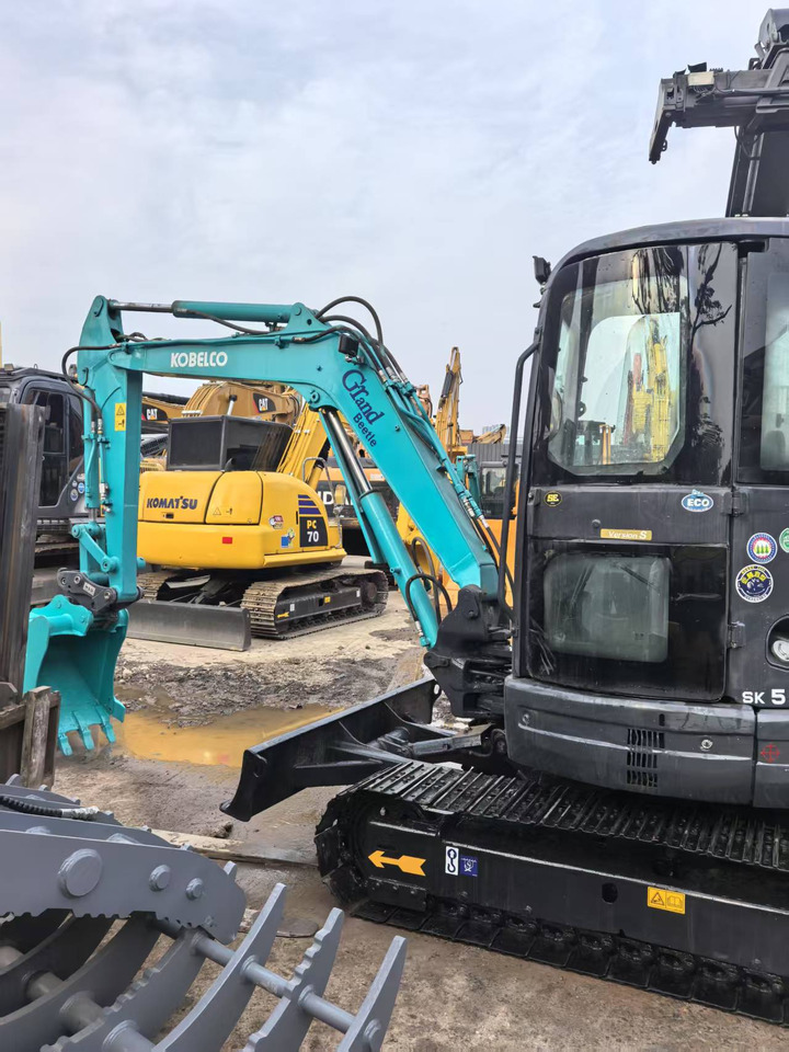 KOBELCO SK55SR - Mini excavator: picture 3 KOBELCO SK55SR - Mini excavator: picture 3