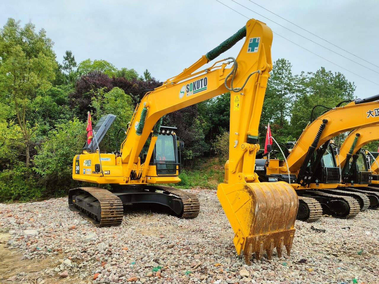 Komatsu PC240LC-8 - Crawler excavator: picture 2 Komatsu PC240LC-8 - Crawler excavator: picture 2