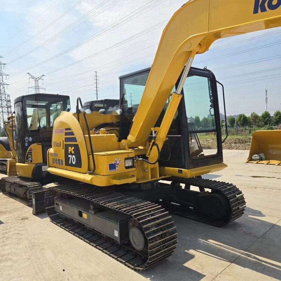 Komatsu PC70-8 - Crawler excavator: picture 3 Komatsu PC70-8 - Crawler excavator: picture 3
