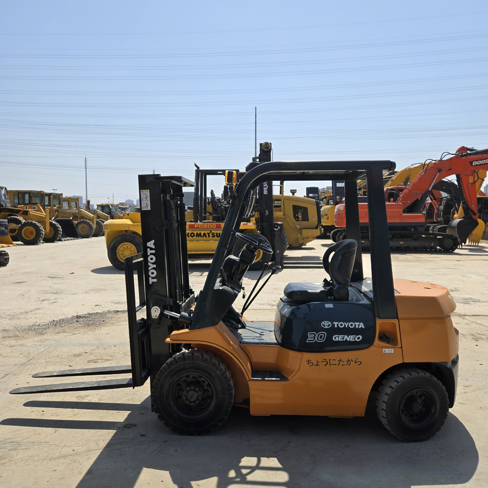 Toyota FD30 - Diesel forklift: picture 1 Toyota FD30 - Diesel forklift: picture 1