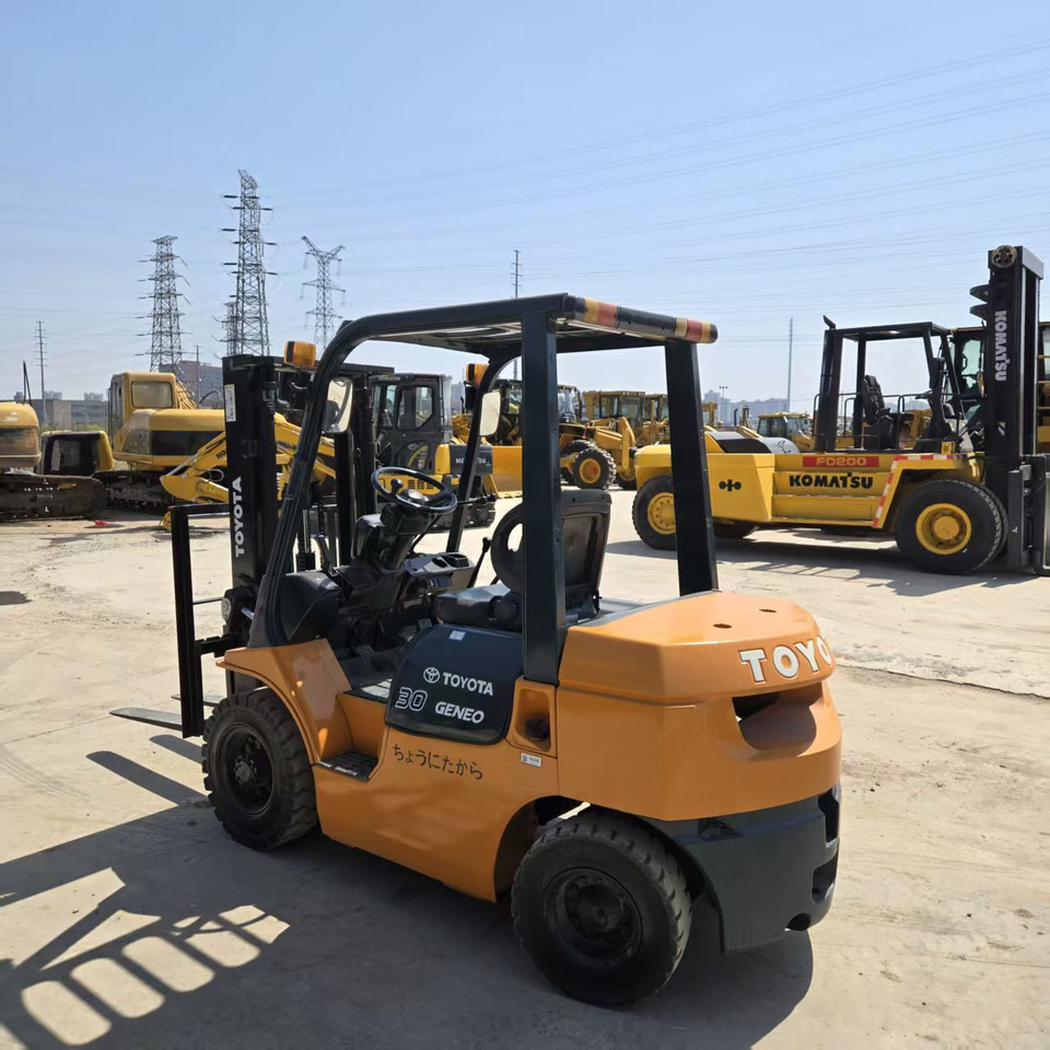 Toyota FD30 - Diesel forklift: picture 4 Toyota FD30 - Diesel forklift: picture 4