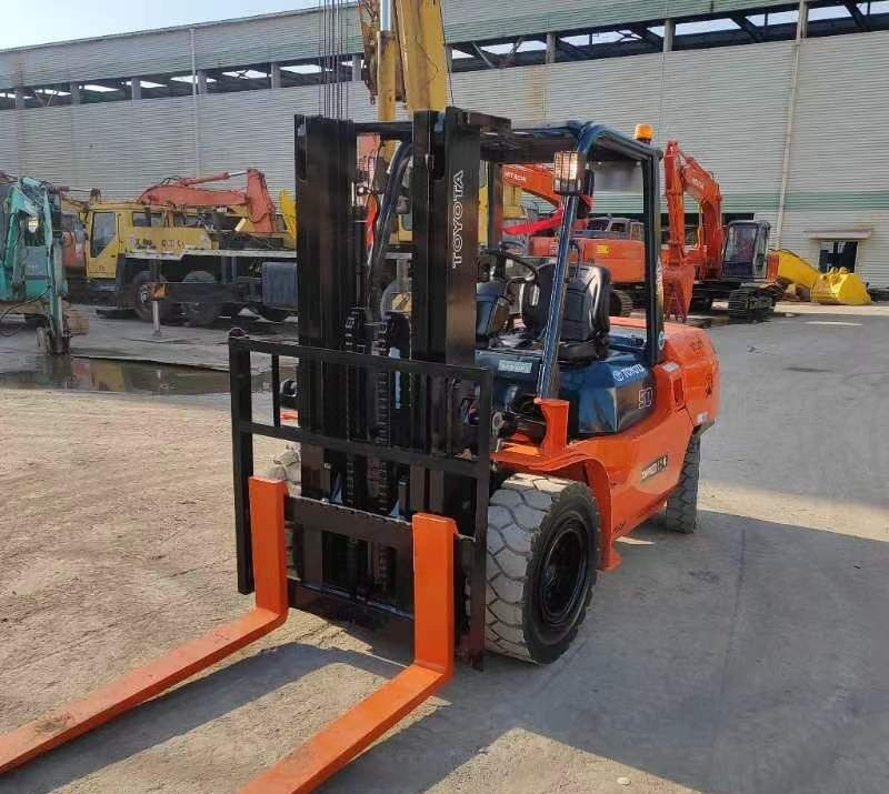 Toyota FD50 - Diesel forklift: picture 1 Toyota FD50 - Diesel forklift: picture 1