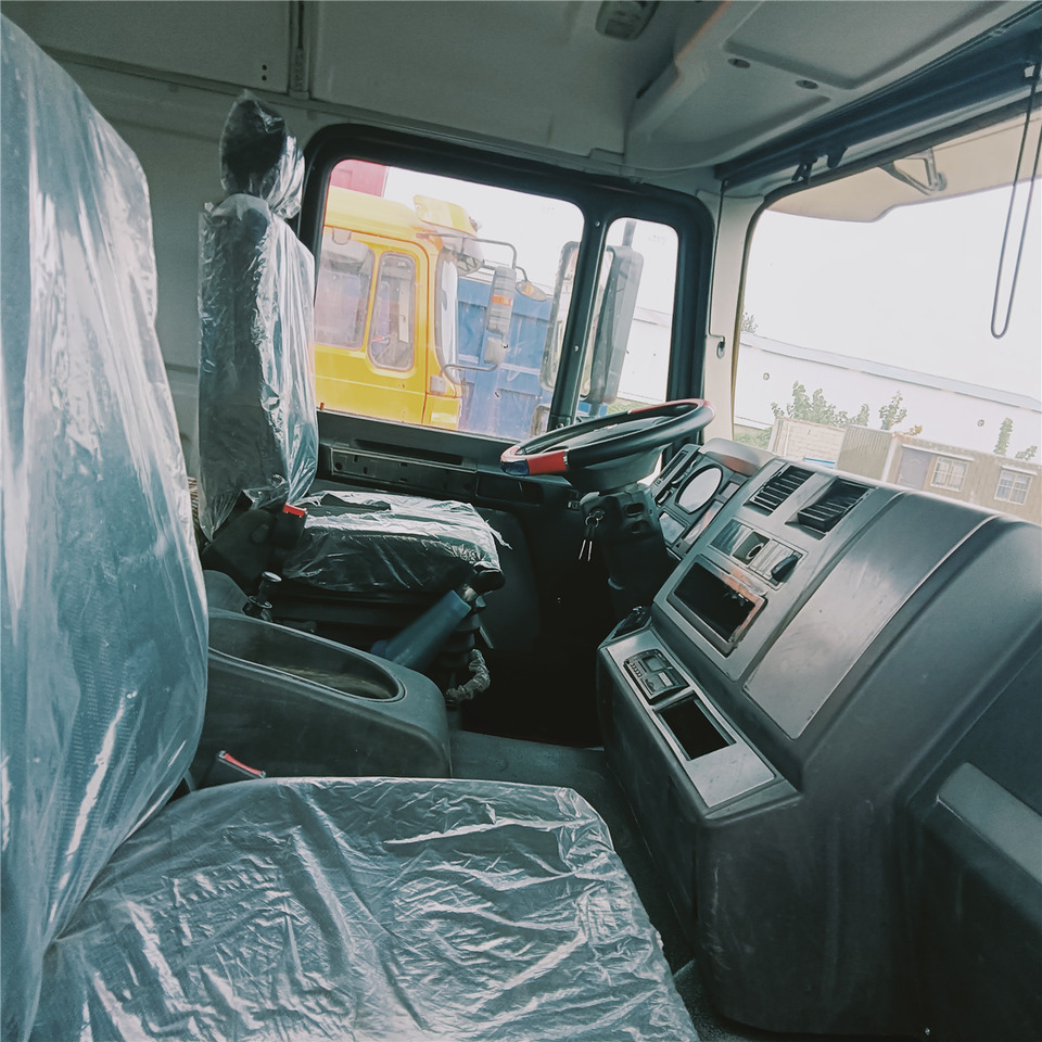 SHACMAN F3000 trailer head - Tractor unit: picture 5 SHACMAN F3000 trailer head - Tractor unit: picture 5