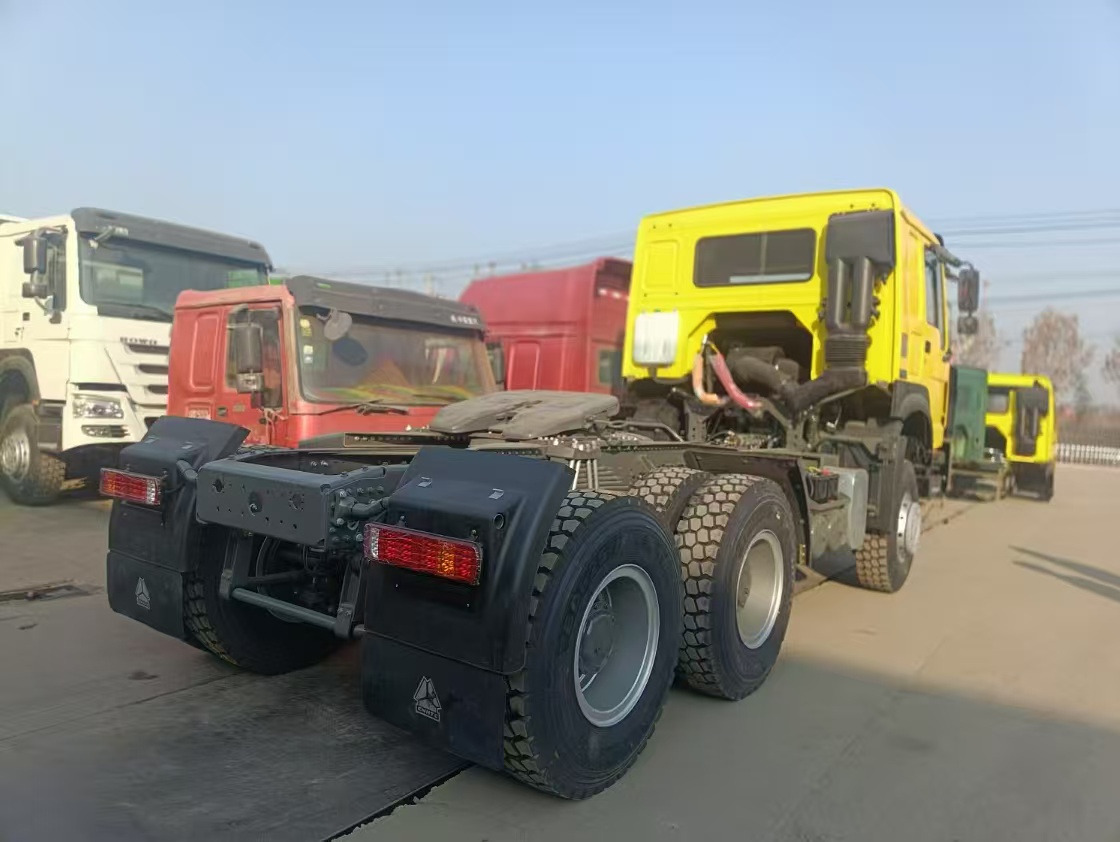 SINOTRUK HOWO - Tractor unit: picture 4 SINOTRUK HOWO - Tractor unit: picture 4