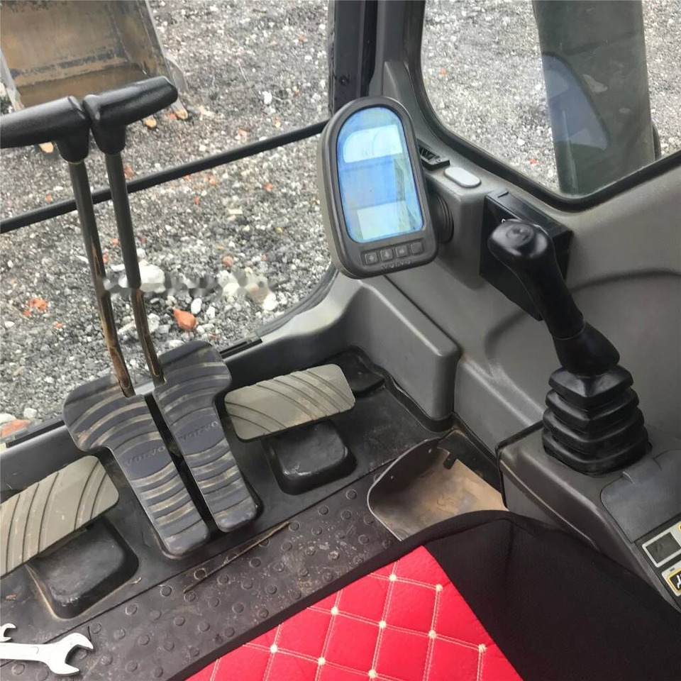 Volvo EC140B LC - Crawler excavator: picture 4 Volvo EC140B LC - Crawler excavator: picture 4