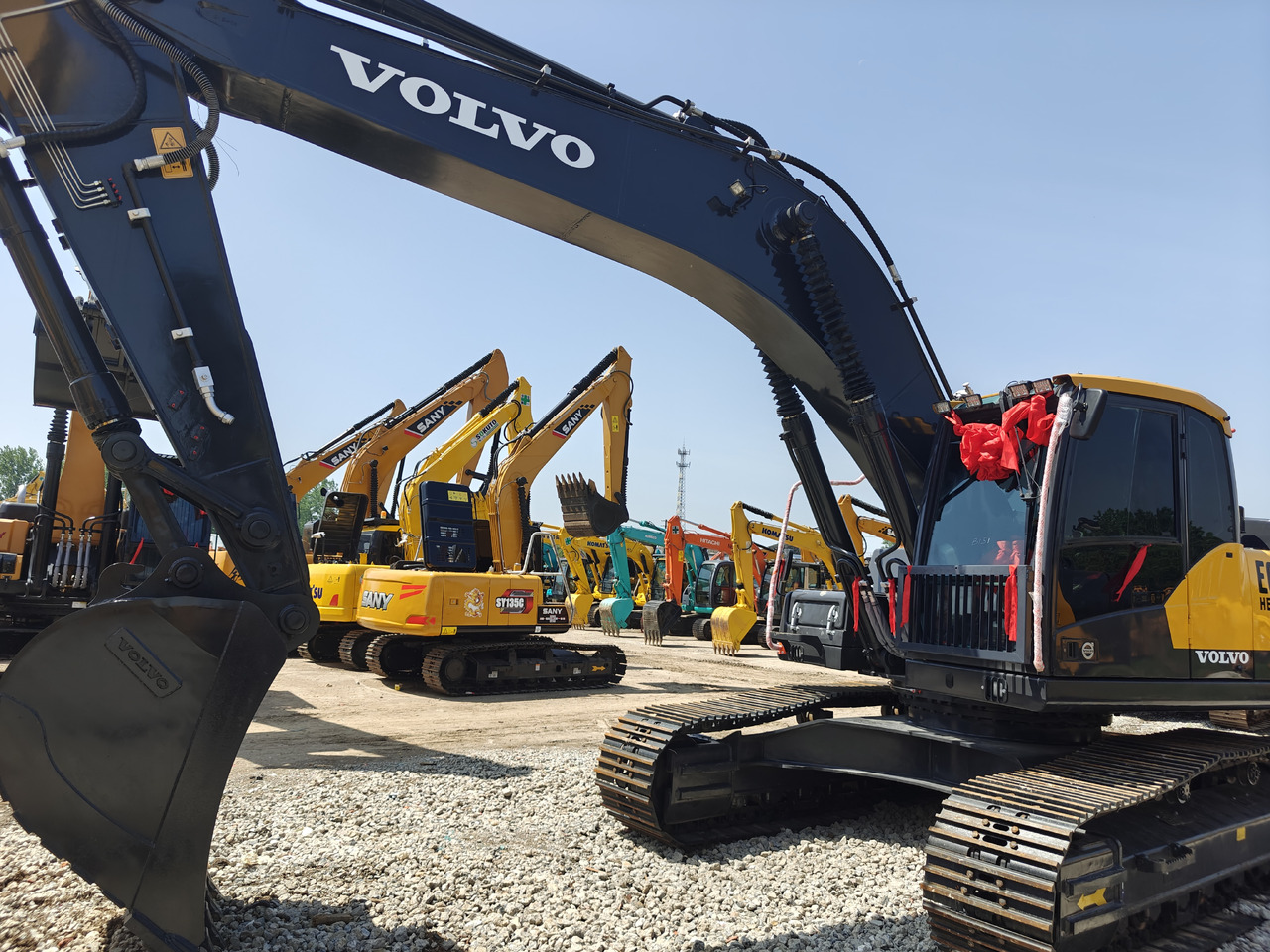 Volvo EC300DL - Crawler excavator: picture 2 Volvo EC300DL - Crawler excavator: picture 2