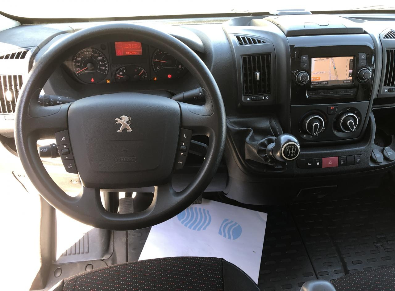 PEUGEOT Boxer 3.3t L2H2 2.2 HDi 140 CH ASPHALT FOURGON TOLE - Panel van: picture 3 PEUGEOT Boxer 3.3t L2H2 2.2 HDi 140 CH ASPHALT FOURGON TOLE - Panel van: picture 3
