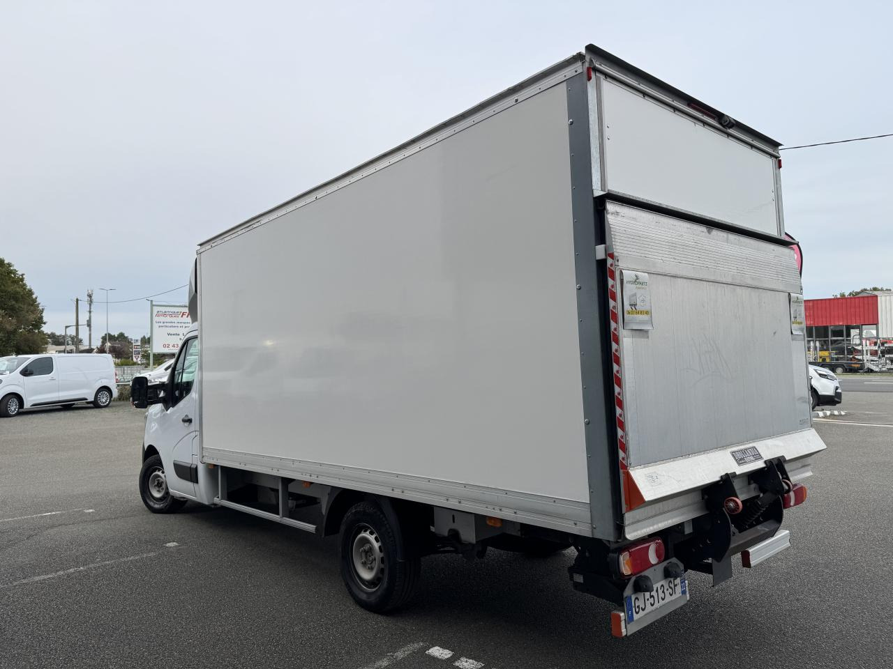 Box van RENAULT MASTER 3T5 CAISSE 20M3 HAYON 2.3 DCI 145CH CONFORT: picture 8