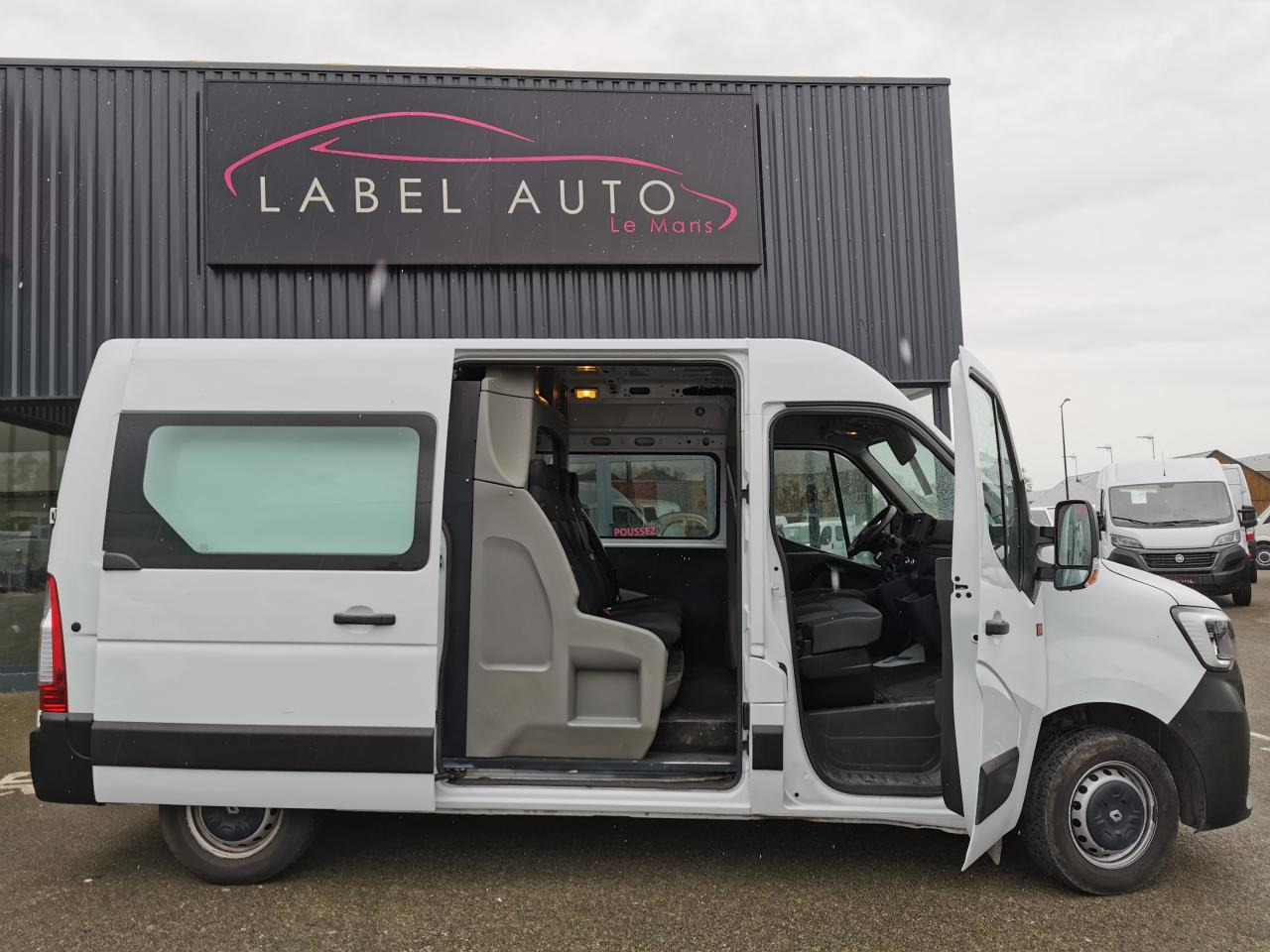 RENAULT MASTER 3T5 L2H2 2.3 DCI 150 CH CABINE APPROFONDIE 7 PLACES - Panel van: picture 3 RENAULT MASTER 3T5 L2H2 2.3 DCI 150 CH CABINE APPROFONDIE 7 PLACES - Panel van: picture 3