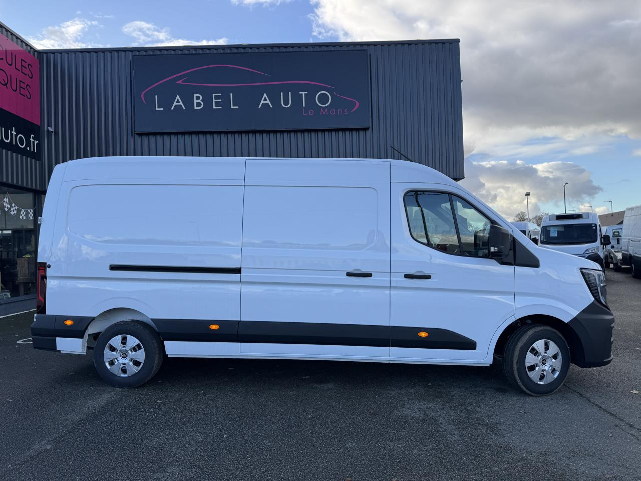 RENAULT Master Advance 3t5 L3H2 2.0 Blue dCi - 150 IV FOURGON Fourgon L3H2 Traction - Panel van: picture 5 RENAULT Master Advance 3t5 L3H2 2.0 Blue dCi - 150 IV FOURGON Fourgon L3H2 Traction - Panel van: picture 5