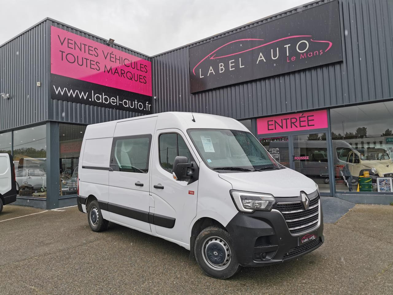 RENAULT Master Confort F3300 L2H2 2.3 dCi - 135  III CABINE APPROFONDIE Cabine approfondie L2H2 Traction PHA - Panel van: picture 3 RENAULT Master Confort F3300 L2H2 2.3 dCi - 135  III CABINE APPROFONDIE Cabine approfondie L2H2 Traction PHA - Panel van: picture 3