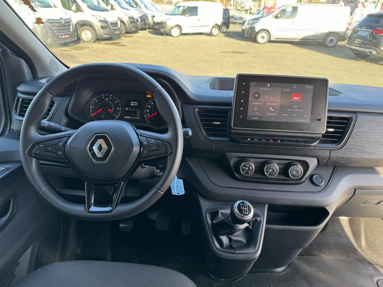 RENAULT Trafic L2 2.0 Energy dCi - 150 - S&S III COMBI Combi Zen L2H1 PHASE 3 - Combi van: picture 4 RENAULT Trafic L2 2.0 Energy dCi - 150 - S&S III COMBI Combi Zen L2H1 PHASE 3 - Combi van: picture 4