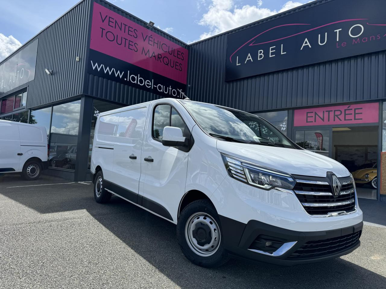 RENAULT Trafic L2H1 3000 Kg 2.0 Blue dCi - 130 2024 III FOURGON Fourgon Advance L2H1 PHASE 3 - Panel van: picture 1 RENAULT Trafic L2H1 3000 Kg 2.0 Blue dCi - 130 2024 III FOURGON Fourgon Advance L2H1 PHASE 3 - Panel van: picture 1