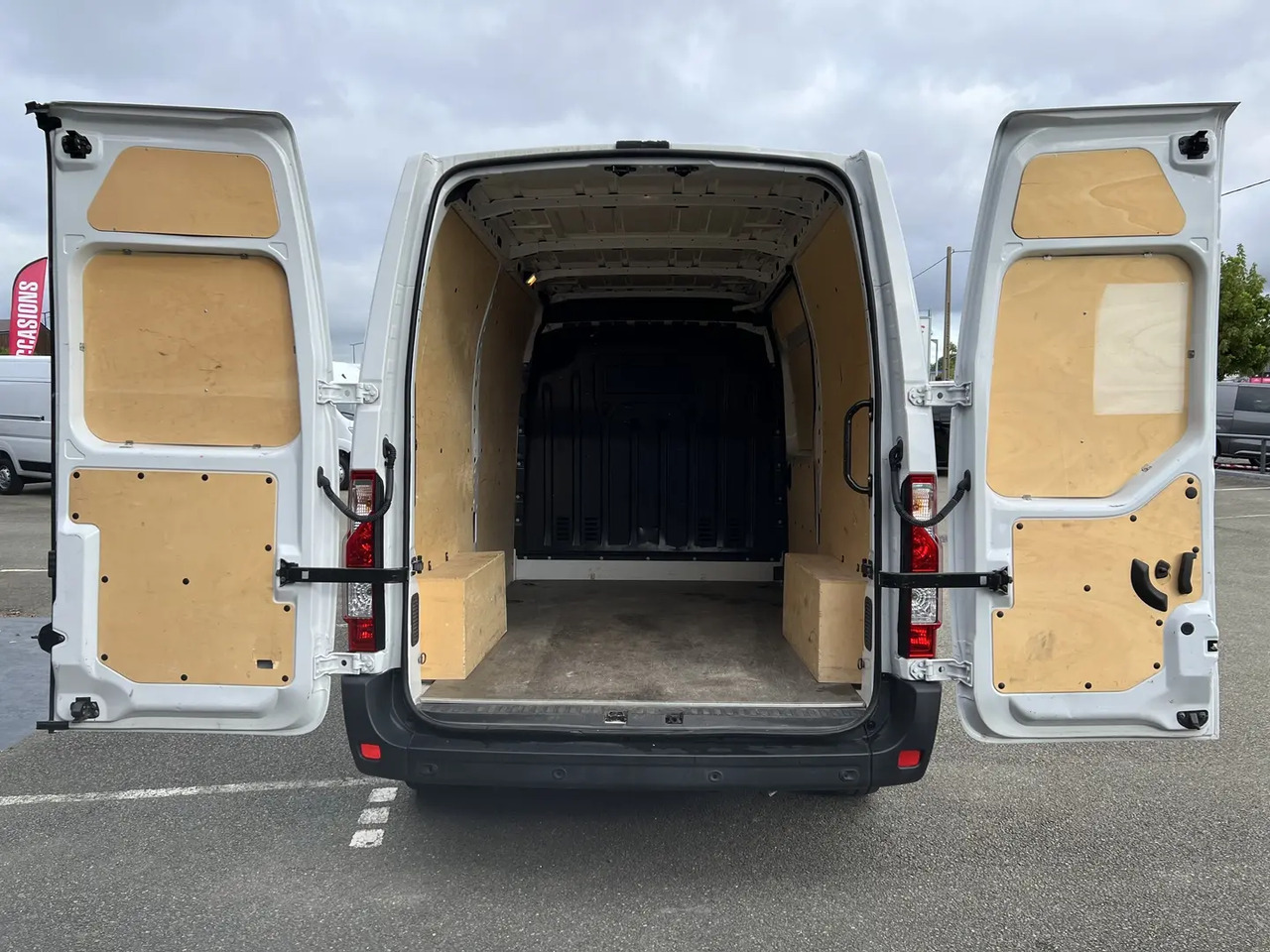 Renault Master F3300 L2H2 2.3 DCI 135CH GRAND CONFORT E6 - Panel van: picture 3 Renault Master F3300 L2H2 2.3 DCI 135CH GRAND CONFORT E6 - Panel van: picture 3
